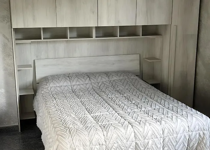 Daire Amar With Pool Roma