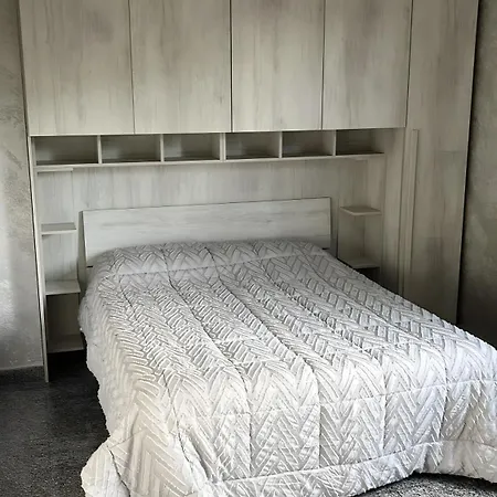 Apartman Amar With Pool Róma